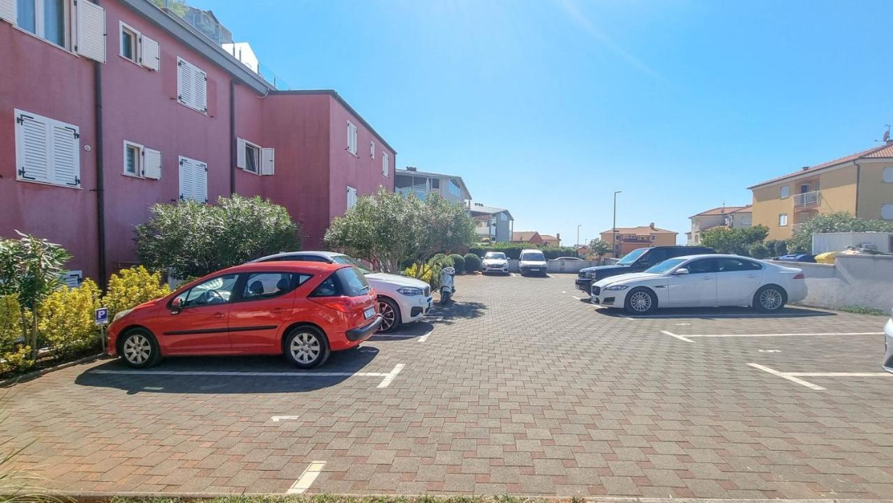 Appartamento Lea Novigrad Istria Esterno foto